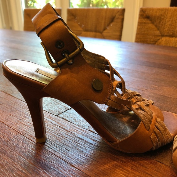 Cynthia Vincent pumps - Picture 3 of 5
